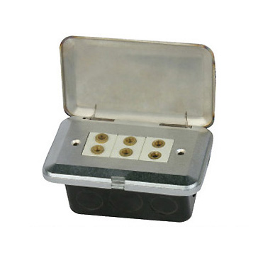 HGD-7T<BR>3 gang audio socket